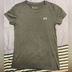 Under Armour Women's Charcoal Tee